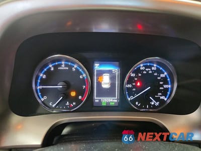 Zdjęcie 9 z 13 samochodu: 2018 TOYOTA RAV4 LIMITED VIN:JTMDFREV8JD238522 - miniatura