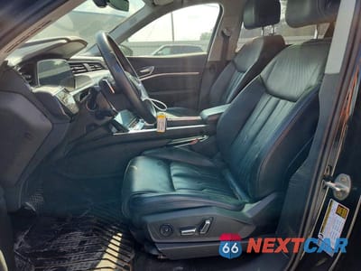 Zdjęcie 7 z 13 samochodu: 2021 AUDI E-TRON PRESTIGE VIN:WA1VABGE5MB038148 - miniatura
