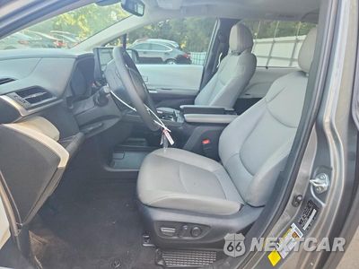 Zdjęcie 7 z 12 samochodu: 2026 TOYOTA SIENNA XLE 8-PASSENGER VIN:5TDYRKEC3TS295149 - miniatura