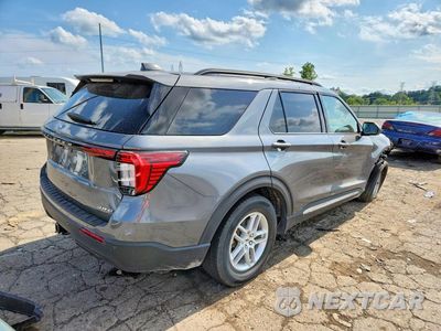 Trzecie zdjęcie samochodu z tyłu: 2025 FORD EXPLORER ACTIVE VIN:1FMUK8DH3SGC69478 - miniatura