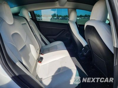 Zdjęcie 10 z 12 samochodu: 2022 TESLA MODEL 3 VIN:5YJ3E1EA9NF337989 - miniatura