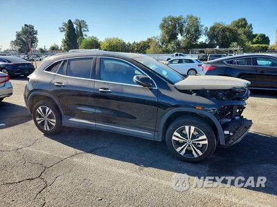 Czwarte zdjęcie samochodu z boku: 2025 MERCEDES-BENZ GLA 250 VIN:W1N4N4GB8SJ691933 - miniatura
