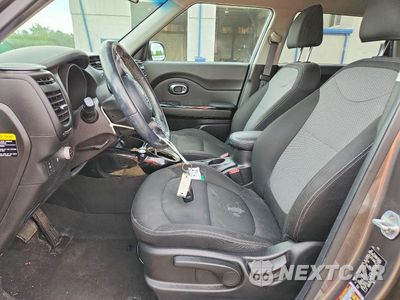 Zdjęcie 7 z 12 samochodu: 2019 KIA SOUL + VIN:KNDJP3A57K7019697 - miniatura