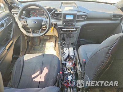 Zdjęcie 8 z 13 samochodu: 2021 FORD EXPLORER POLICE INTERCEPTOR VIN:1FM5K8ABXMGC21970 - miniatura