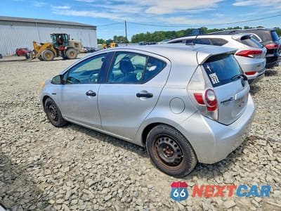 Drugie zdjęcie samochodu z przodu: 2012 TOYOTA PRIUS C THREE VIN:JTDKDTB35C1509232 - miniatura