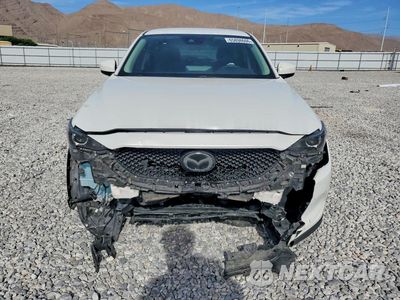 Piąte zdjęcie samochodu w środku: 2021 MAZDA CX-5 SPORT VIN:JM3KFBBM2M0416647 - miniatura