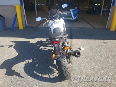 Czwarte zdjęcie samochodu z boku: 2014 HONDA CB500 X VIN:MLHPC4667E5100614 - miniatura
