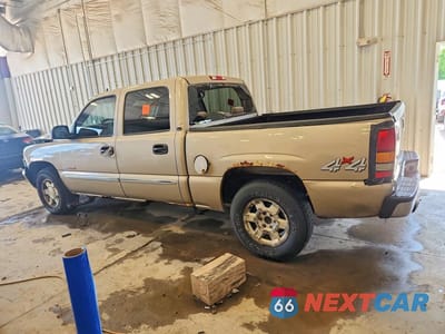 Drugie zdjęcie samochodu z przodu: 2006 GMC NEW SIERRA K1500 VIN:2GTEK13N561273607 - miniatura