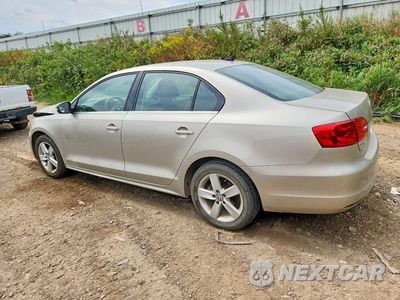 Drugie zdjęcie samochodu z przodu: 2014 VOLKSWAGEN JETTA TDI VIN:3VWLL7AJ0EM234032 - miniatura