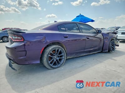 Trzecie zdjęcie samochodu z tyłu: 2020 DODGE CHARGER SCAT PACK VIN:2C3CDXGJ0LH232109 - miniatura