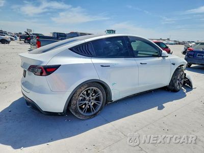 Trzecie zdjęcie samochodu z tyłu: 2025 TESLA MODEL Y VIN:7SAYGDED8SA336694 - miniatura