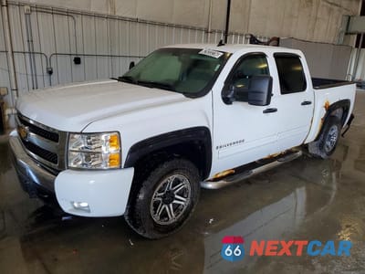 2008 CHEVROLET SILVERADO K1500 2GCEK13C481206661 - główne zdjęcie licytacji z USA - miniatura