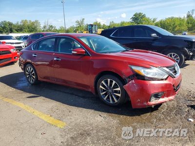Czwarte zdjęcie samochodu z boku: 2017 NISSAN ALTIMA 2.5 SV VIN:1N4AL3AP2HC141483 - miniatura