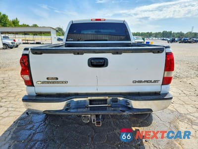 Zdjęcie 6 z 12 samochodu: 2005 CHEVROLET SILVERADO K1500 VIN:2GCEK13T051347920 - miniatura