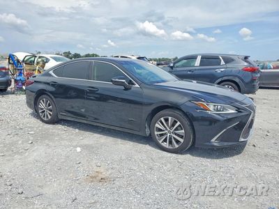 Czwarte zdjęcie samochodu z boku: 2020 LEXUS ES 300H VIN:58AD21B11LU009363 - miniatura