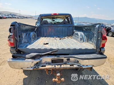 Zdjęcie 6 z 12 samochodu: 2007 CHEVROLET SILVERADO K2500 HEAVY DUTY VIN:1GCHK29U77E177429 - miniatura