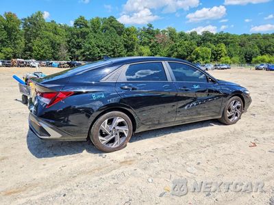 Trzecie zdjęcie samochodu z tyłu: 2025 HYUNDAI ELANTRA SEL SPORT VIN:KMHLM4DG4SU934699 - miniatura