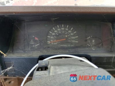 Zdjęcie 9 z 12 samochodu: 1985 TOYOTA PICKUP 1/2 TON RN50 VIN:JT4RN50R1F0050936 - miniatura