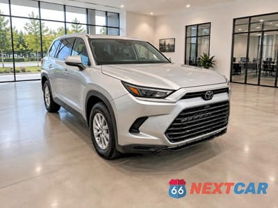 2025 TOYOTA GRAND HIGHLANDER XLE 5TDAAAB59SS090491 - główne zdjęcie licytacji z USA - miniatura