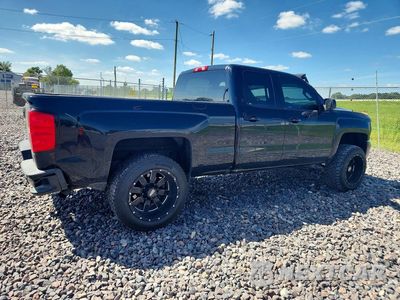 Trzecie zdjęcie samochodu z tyłu: 2016 CHEVROLET SILVERADO K1500 LT VIN:1GCVKREC8GZ230544 - miniatura