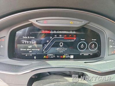 Zdjęcie 9 z 12 samochodu: 2025 AUDI RS7 VIN:WUAPDBF22SN907428 - miniatura