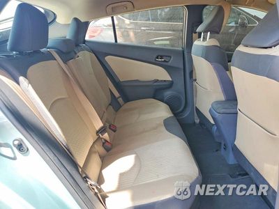 Zdjęcie 10 z 12 samochodu: 2016 TOYOTA PRIUS TWO VIN:JTDKBRFU6G3016245 - miniatura