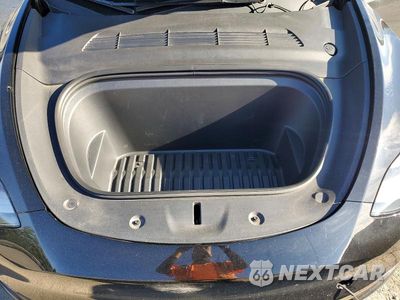 Zdjęcie 11 z 12 samochodu: 2023 TESLA MODEL Y VIN:7SAYGDEE7PF858283 - miniatura
