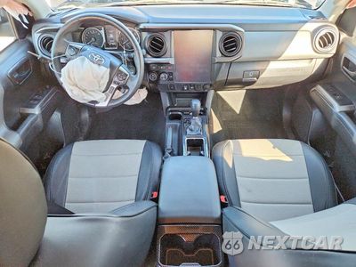 Zdjęcie 8 z 12 samochodu: 2022 TOYOTA TACOMA SR5 V6 VIN:3TMAZ5CN7NM178653 - miniatura