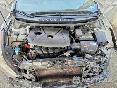 Zdjęcie 11 z 13 samochodu: 2013 HYUNDAI ELANTRA GLS VIN:KMHDH4AE2DU497588 - miniatura