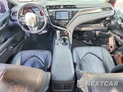 Zdjęcie 8 z 13 samochodu: 2018 TOYOTA CAMRY XSE VIN:4T1B61HK9JU640569 - miniatura