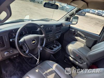 Zdjęcie 8 z 13 samochodu: 2021 CHEVROLET EXPRESS G2500 VIN:1GCWGAFPXM1162802 - miniatura