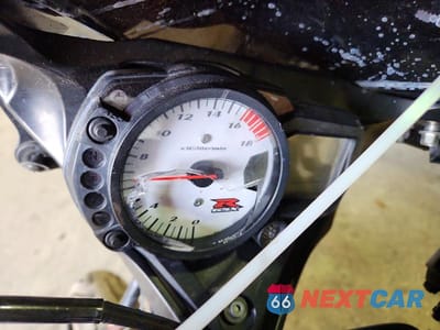Zdjęcie 7 z 9 samochodu: 2006 SUZUKI GSX-R600 K6 VIN:JS1GN7DA462111024 - miniatura