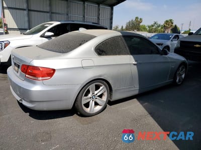 Trzecie zdjęcie samochodu z tyłu: 2008 BMW 335 I VIN:WBAWB73548P041915 - miniatura