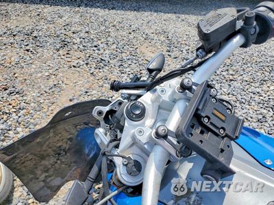 Zdjęcie 7 z 8 samochodu: 2016 BMW R1200 R VIN:WB10A1403GZ197391 - miniatura
