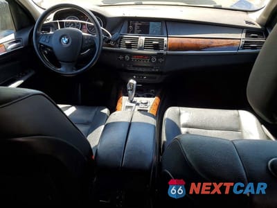 Zdjęcie 8 z 13 samochodu: 2012 BMW X5 XDRIVE35D VIN:5UXZW0C50CL668184 - miniatura