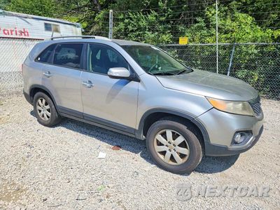 Czwarte zdjęcie samochodu z boku: 2012 KIA SORENTO LX VIN:5XYKT3A66CG289114 - miniatura
