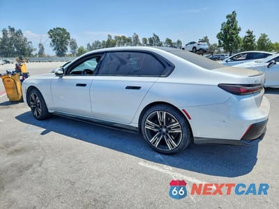 Drugie zdjęcie samochodu z przodu: 2024 BMW I7 XDRIVE60 VIN:WBY53EJ05RCN94720 - miniatura