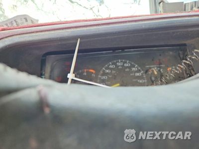 Zdjęcie 9 z 11 samochodu: 1995 CHEVROLET GMT-400 K1500 VIN:2GCEK19K1S1220894 - miniatura