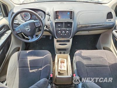 Zdjęcie 8 z 14 samochodu: 2011 DODGE GRAND CARAVAN EXPRESS VIN:2D4RN4DG5BR654561 - miniatura