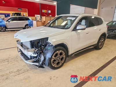2023 BMW X1 XDRIVE28I WBX73EF08P5X81165 - główne zdjęcie licytacji z USA - miniatura