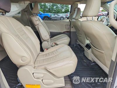 Zdjęcie 11 z 13 samochodu: 2011 TOYOTA SIENNA XLE 8-PASSENGER VIN:5TDYK3DC7BS172030 - miniatura