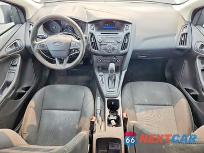 Zdjęcie 8 z 12 samochodu: 2017 FORD FOCUS S VIN:1FADP3E2XHL269230 - miniatura