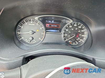Zdjęcie 9 z 12 samochodu: 2016 NISSAN PATHFINDER S VIN:5N1AR2MM9GC607991 - miniatura