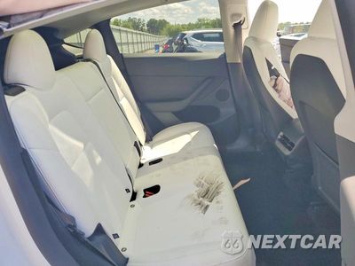 Zdjęcie 10 z 13 samochodu: 2024 TESLA MODEL Y VIN:7SAYGDEE7RF213541 - miniatura