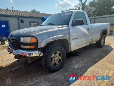 2004 CHEVROLET SILVERADO K1500 1GCEK14T54E109282 - główne zdjęcie licytacji z USA - miniatura