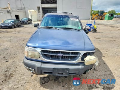 Piąte zdjęcie samochodu w środku: 2000 FORD EXPLORER XLT VIN:1FMZU83P4YZC12132 - miniatura