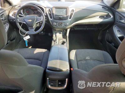 Zdjęcie 8 z 12 samochodu: 2018 CHEVROLET MALIBU LT VIN:1G1ZD5ST1JF156118 - miniatura