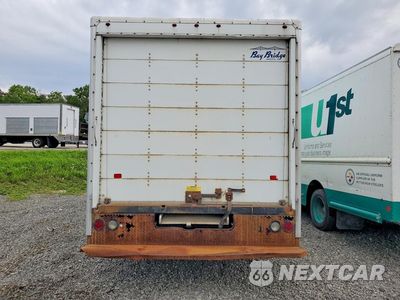 Zdjęcie 6 z 13 samochodu: 2015 FORD E350 BOX TRUCK VIN:1FDWE3FL4FDA37273 - miniatura