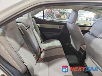 Zdjęcie 10 z 12 samochodu: 2018 TOYOTA COROLLA LE VIN:5YFBURHE2JP855372 - miniatura