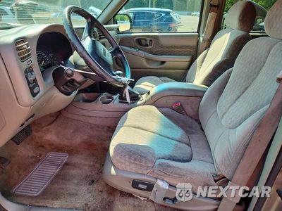 Zdjęcie 7 z 13 samochodu: 2000 GMC JIMMY VIN:1GKCS13W2Y2381979 - miniatura
